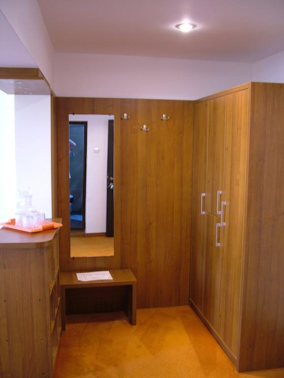 Hôtel Oltenia à Băile Govora Extérieur photo