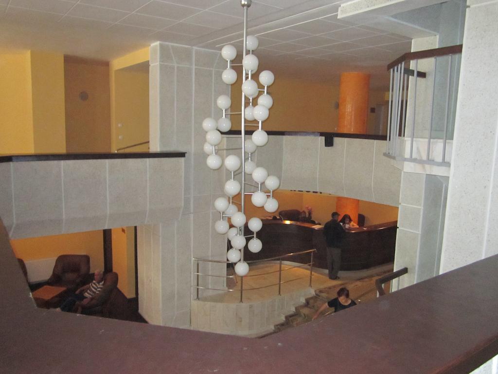 Hôtel Oltenia à Băile Govora Extérieur photo