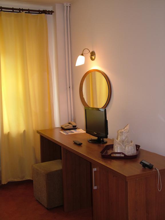 Hôtel Oltenia à Băile Govora Extérieur photo